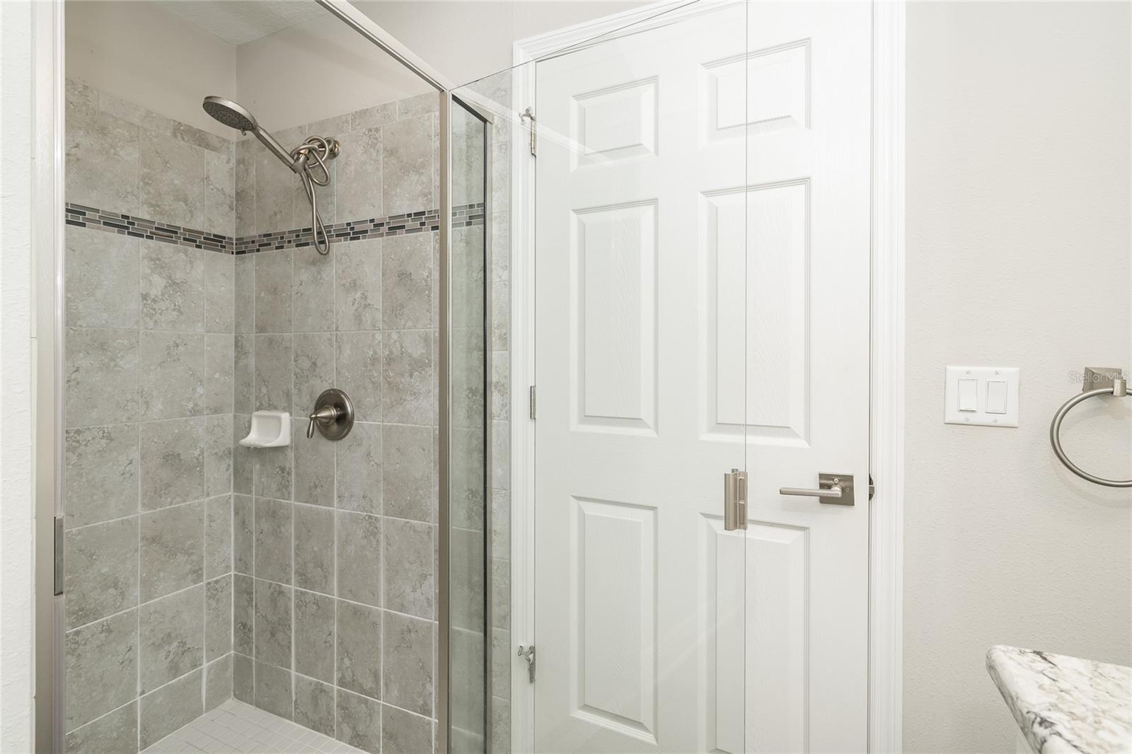 Listing photo id 18 for 16154 Monterey Greens Circle