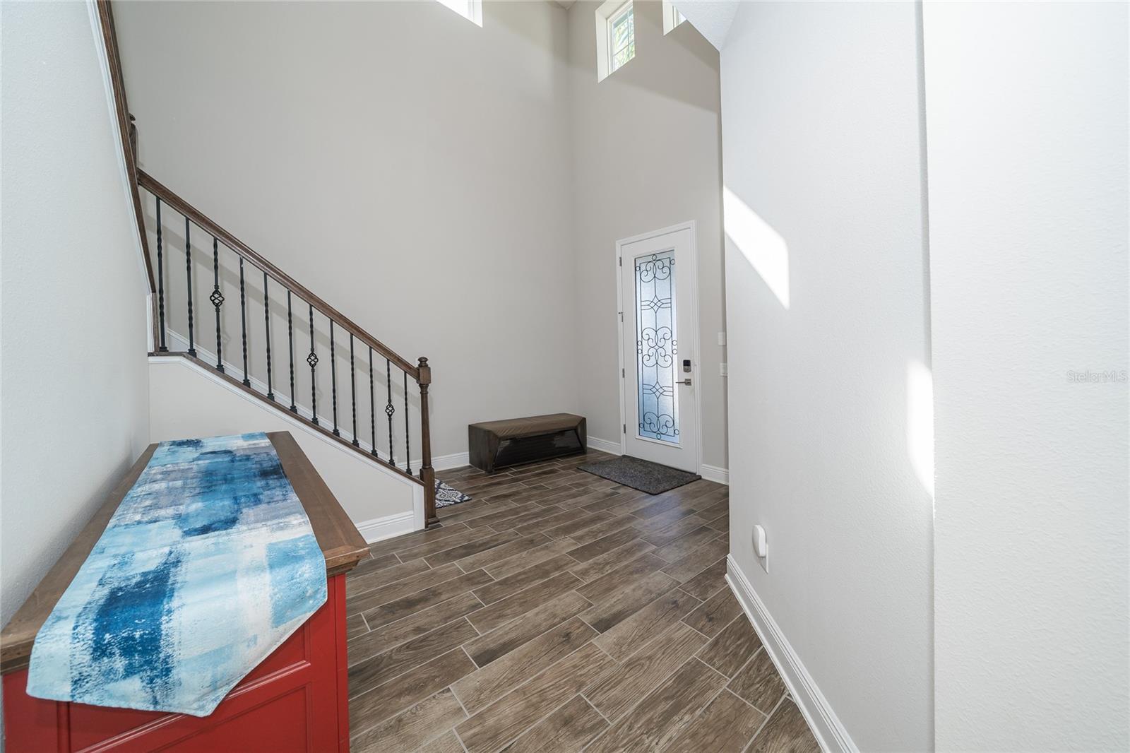 Listing photo id 3 for 16154 Monterey Greens Circle