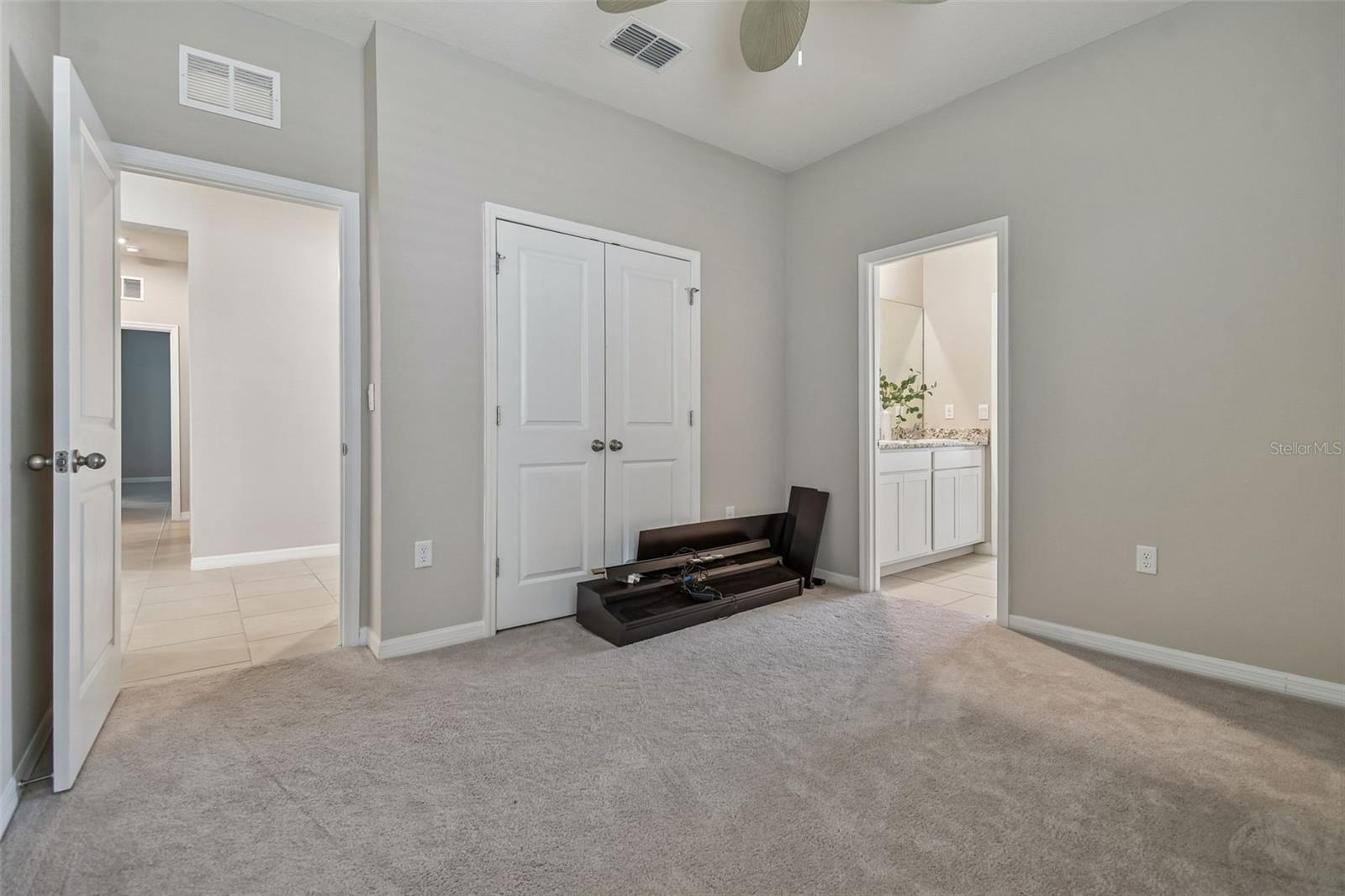 Image 37 of 49 For 12436 Shining Willow Street