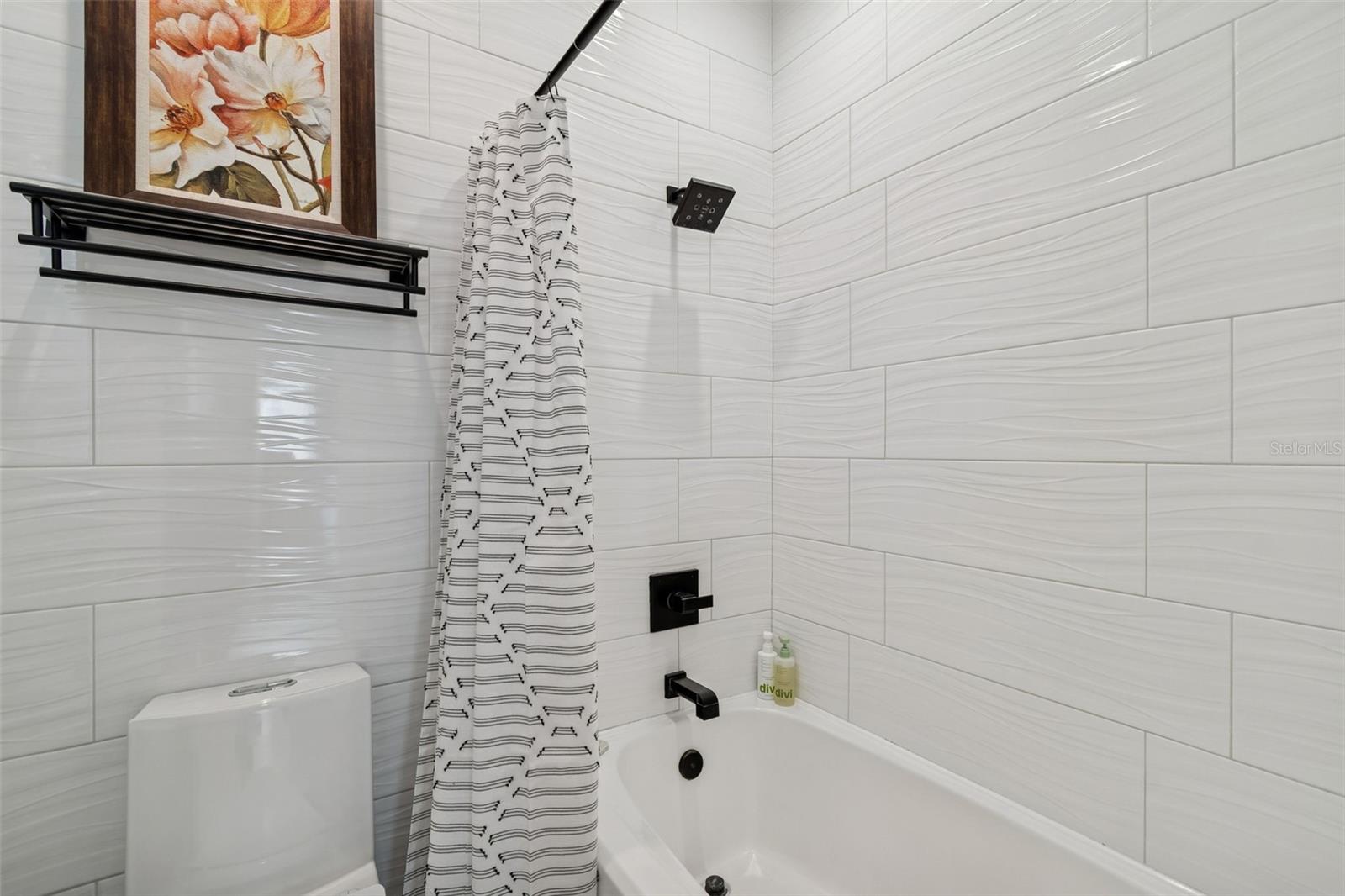 Image 26 of 66 For 5321 Escena Court