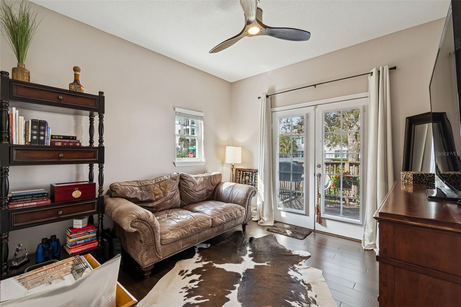 Image 33 of 66 For 5321 Escena Court