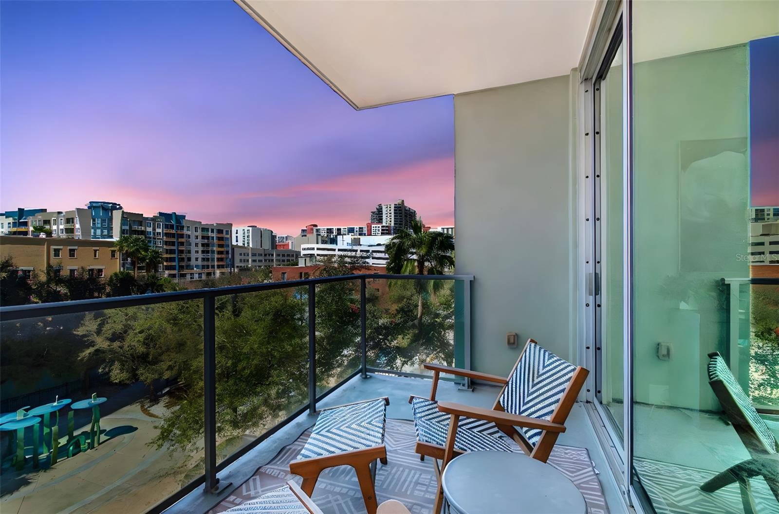 Listing photo id 0 for 111 12th Street 1402