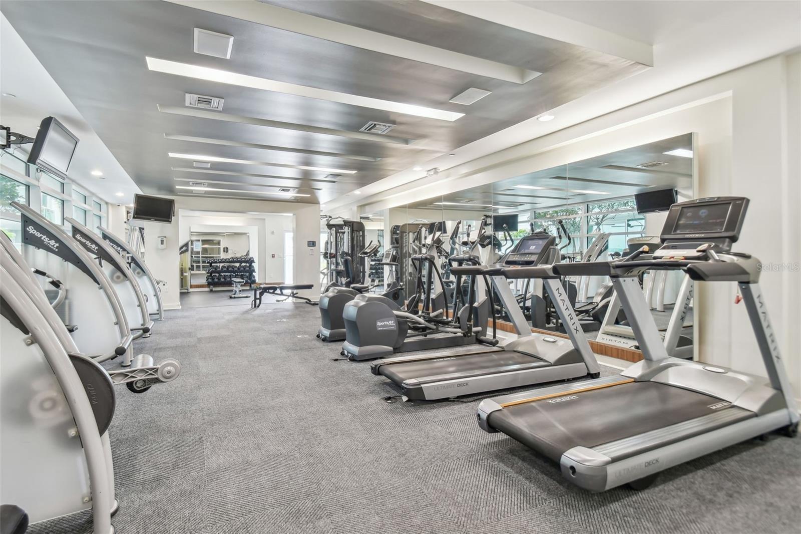 Listing photo id 51 for 111 12th Street 1402