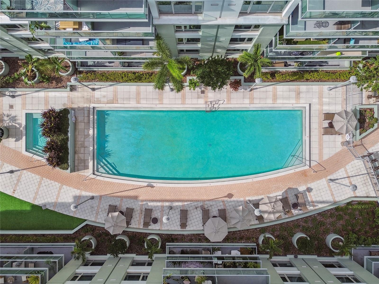 Listing photo id 58 for 111 12th Street 1402