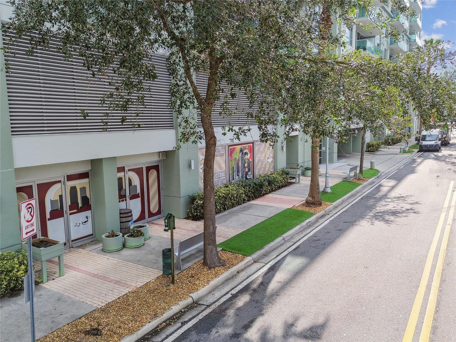 Listing photo id 59 for 111 12th Street 1402