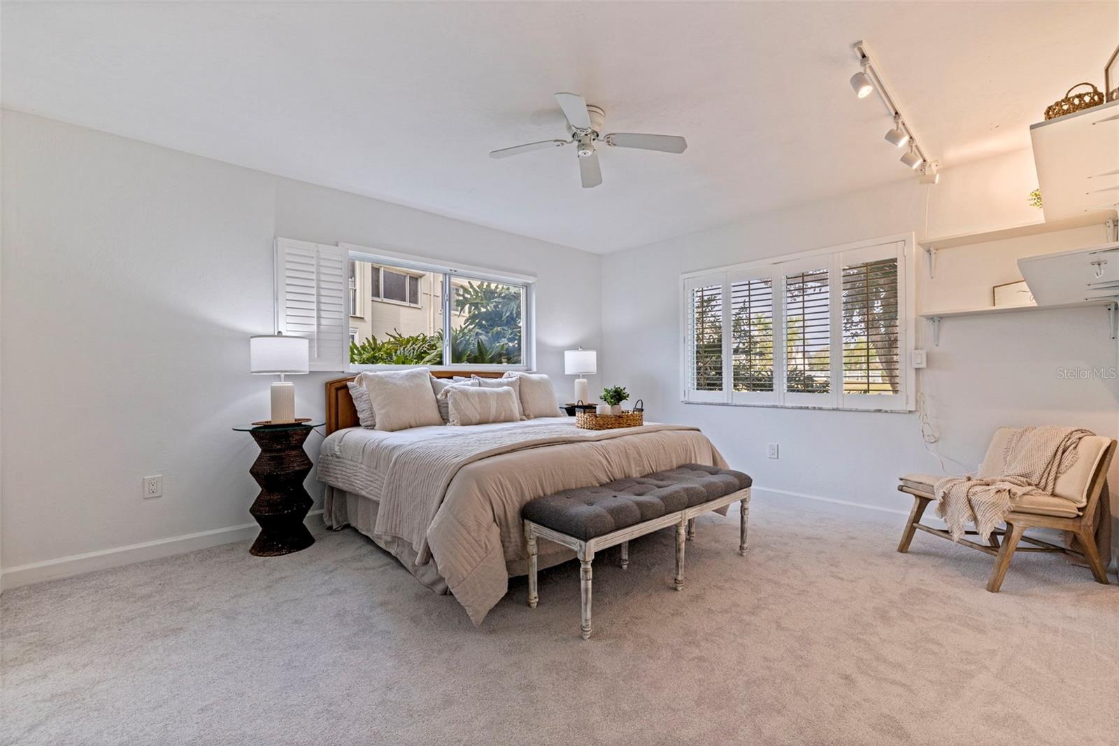 Image 7 of 31 For 4480 Overlook Drive Ne 10