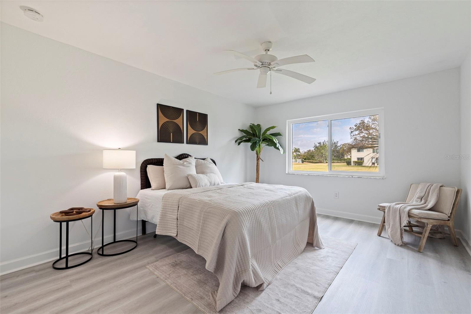 Image 16 of 24 For 4480 Overlook Drive Ne 12