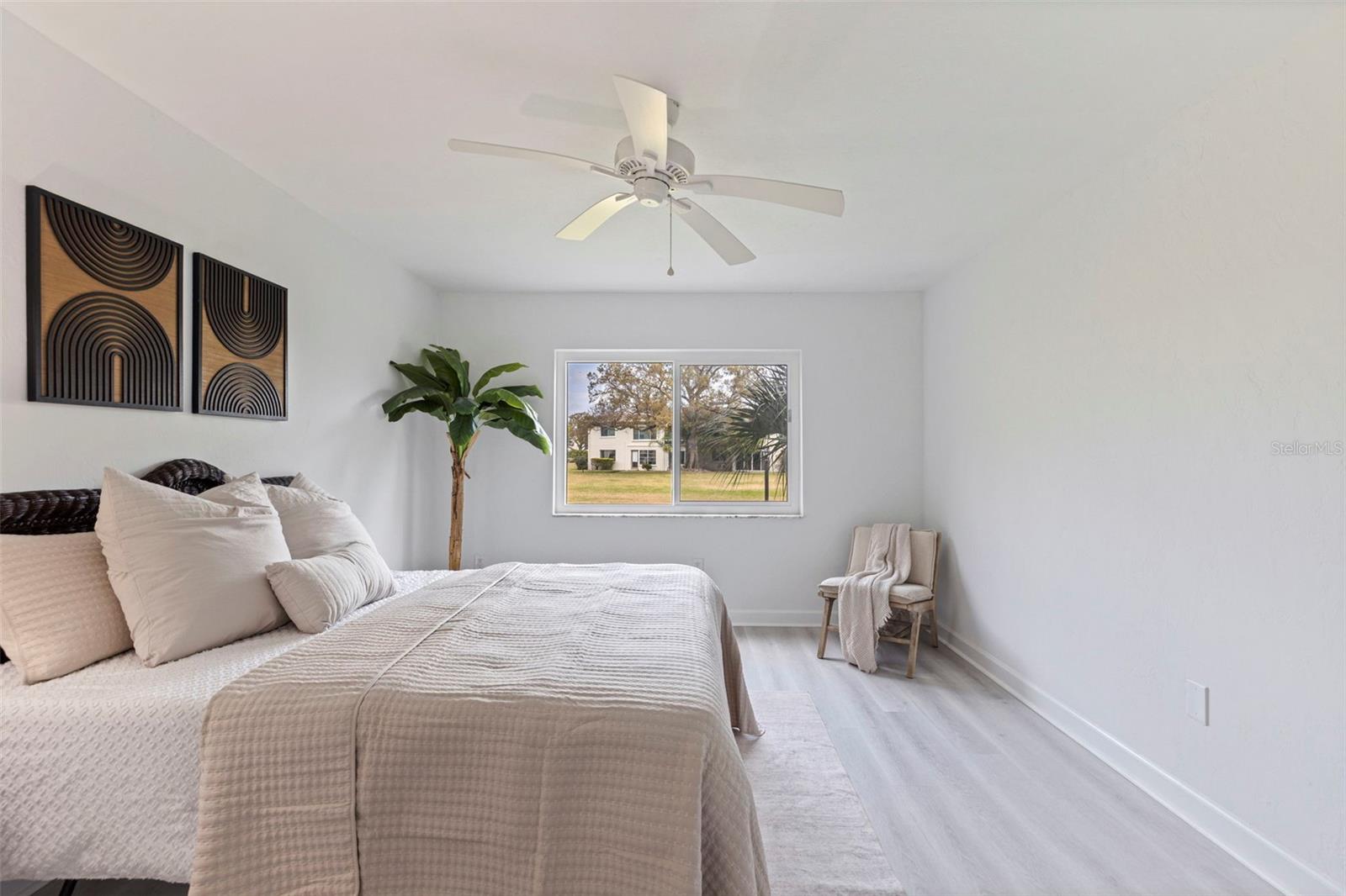 Image 8 of 24 For 4480 Overlook Drive Ne 12