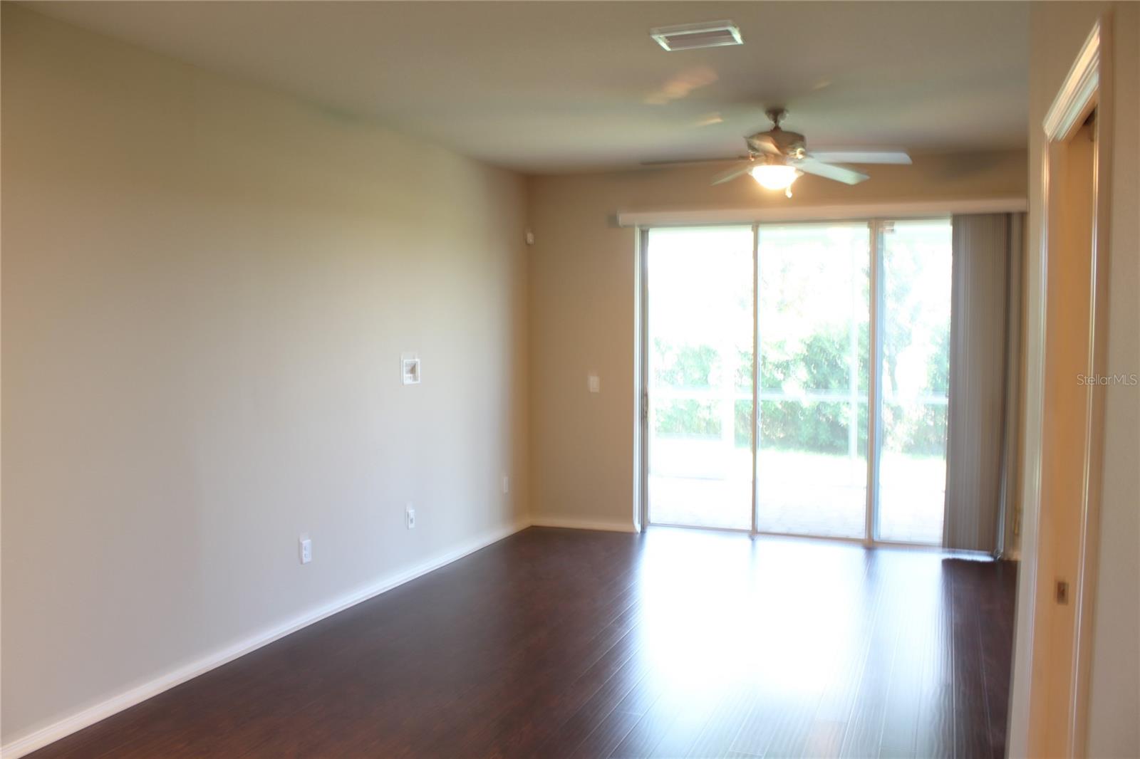 Image 7 of 27 For 4906 White Sanderling Court