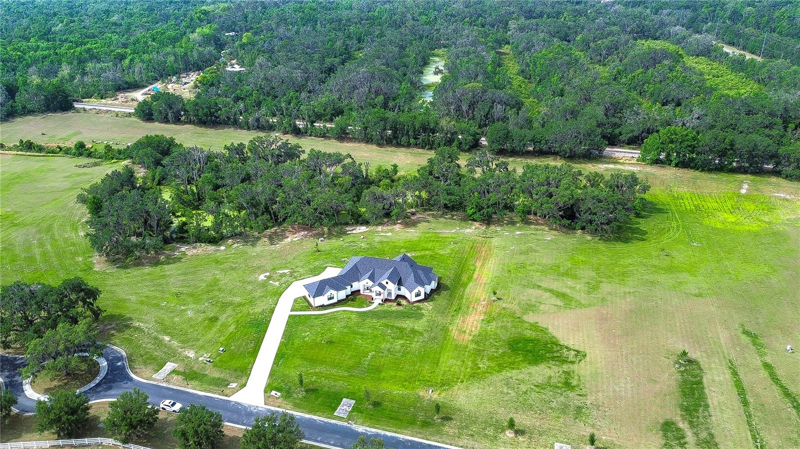 Image 3 of 50 For 111 Alafia Estates Lane