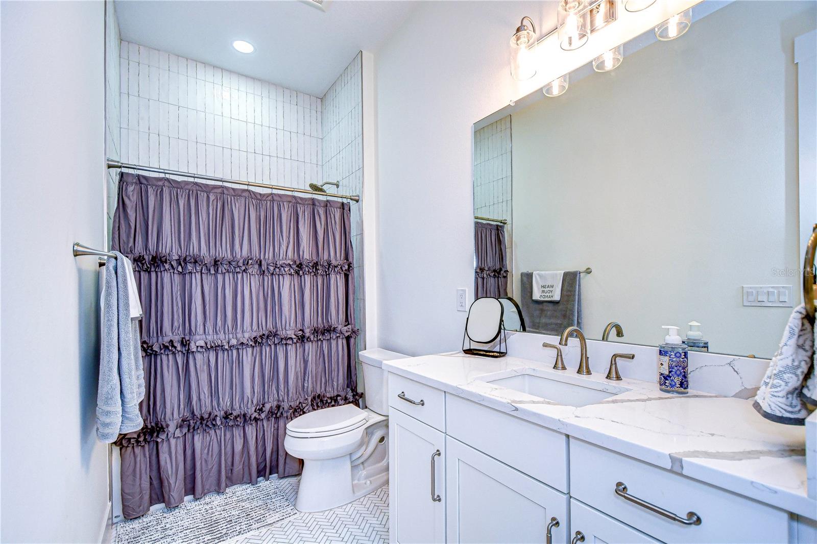 Image 31 of 50 For 111 Alafia Estates Lane