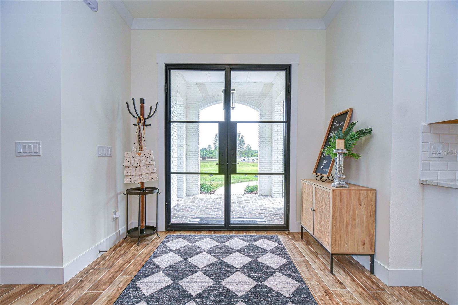 Image 8 of 50 For 111 Alafia Estates Lane