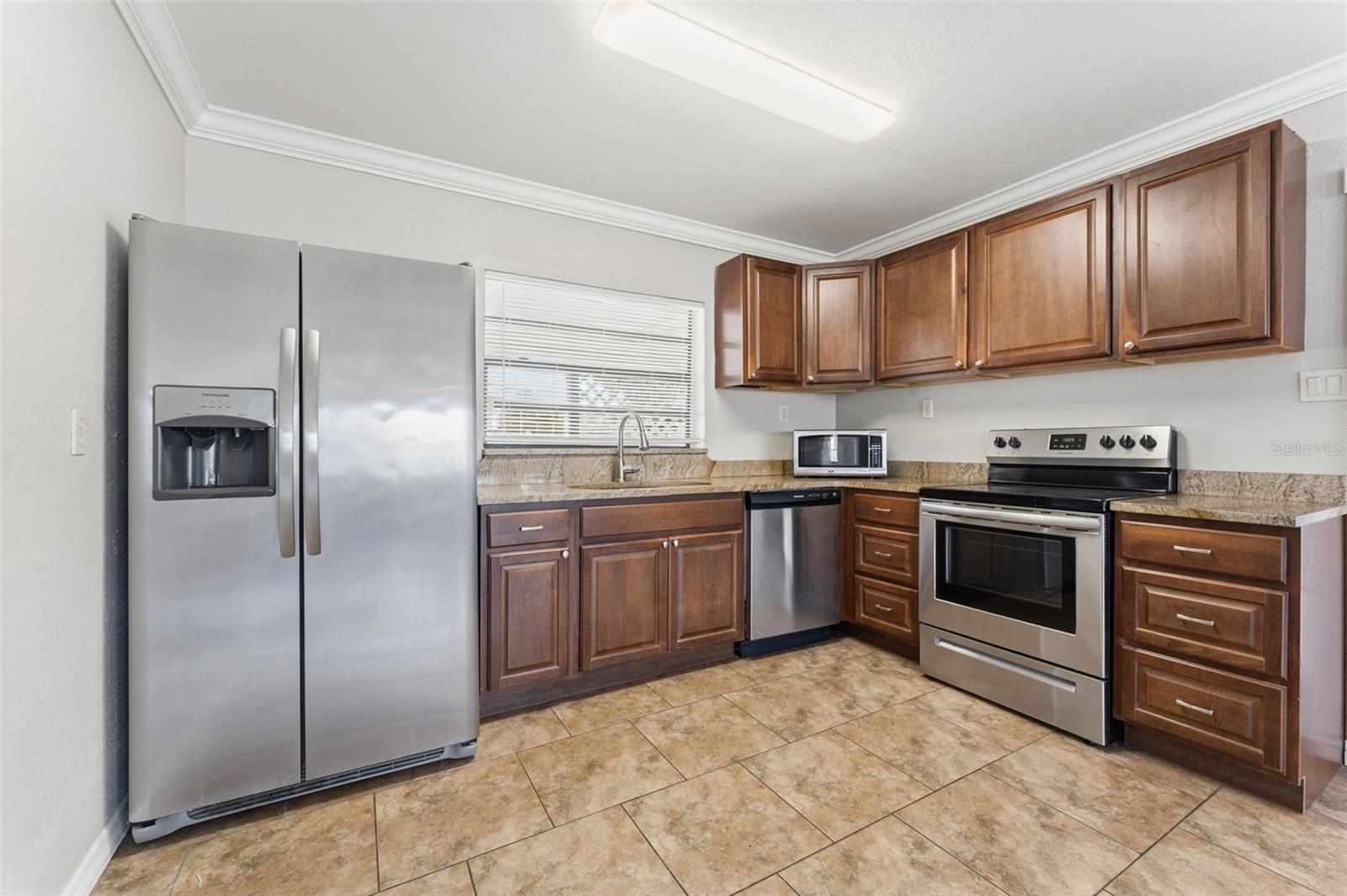 Image 10 of 45 For 2526 Cordelia Street