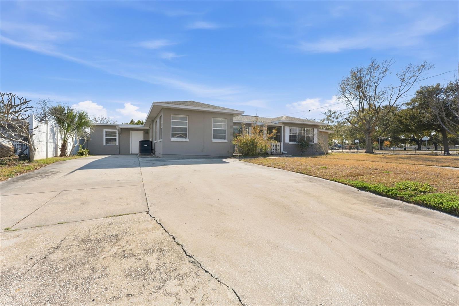 Image 2 of 45 For 2526 Cordelia Street