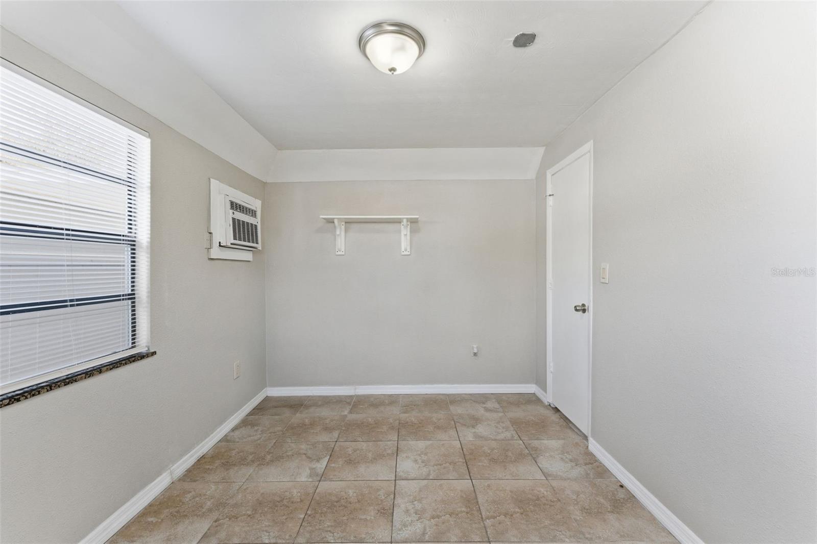 Image 29 of 45 For 2526 Cordelia Street