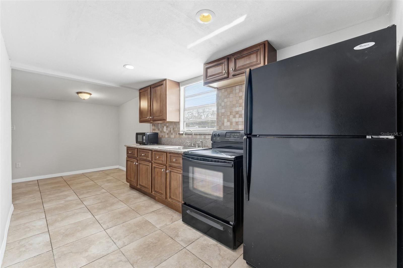 Image 32 of 45 For 2526 Cordelia Street