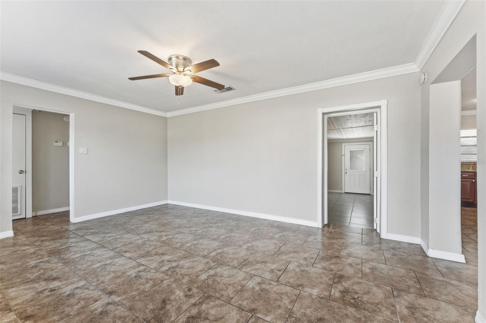 Image 6 of 45 For 2526 Cordelia Street