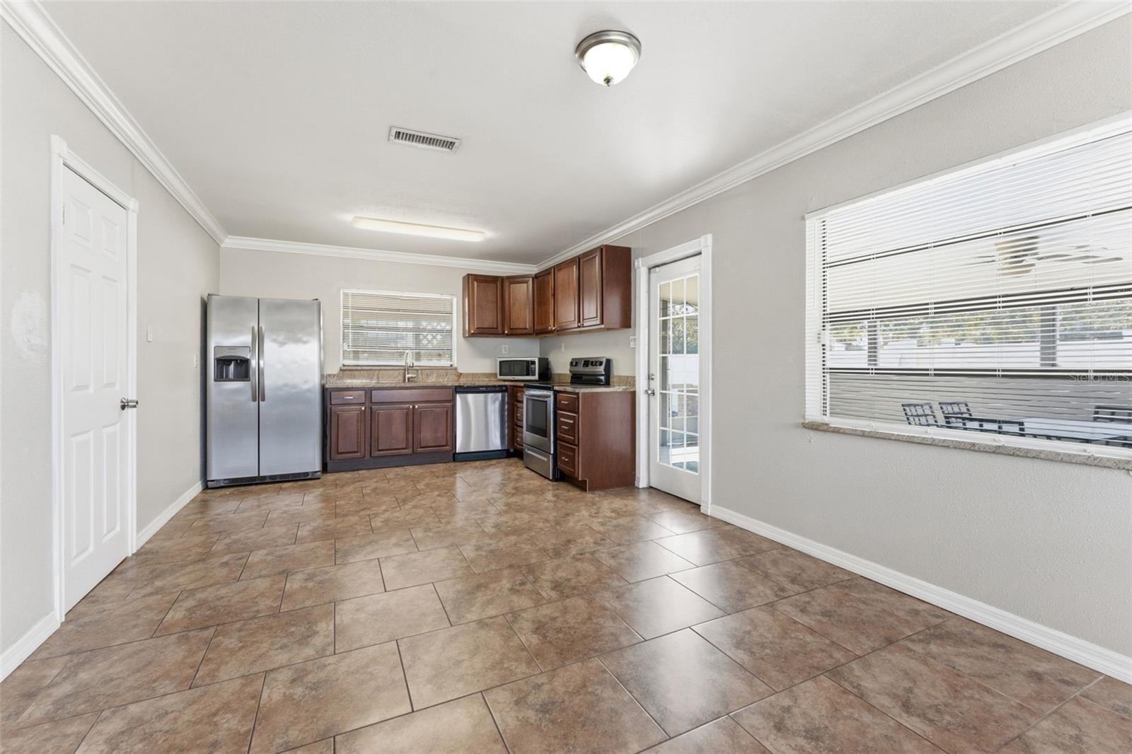 Image 9 of 45 For 2526 Cordelia Street