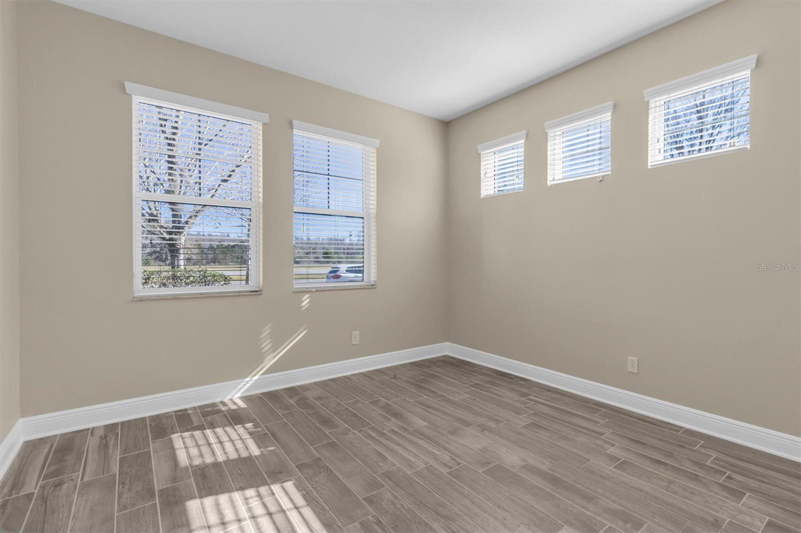 Image 15 of 74 For 12580 Rangeland Boulevard