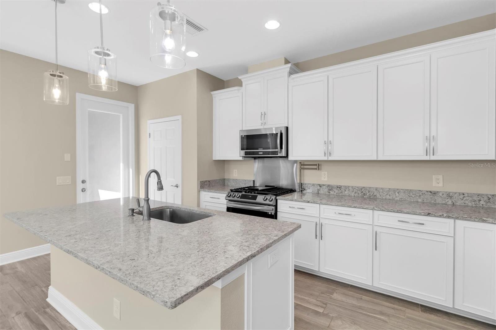 Image 8 of 74 For 12580 Rangeland Boulevard