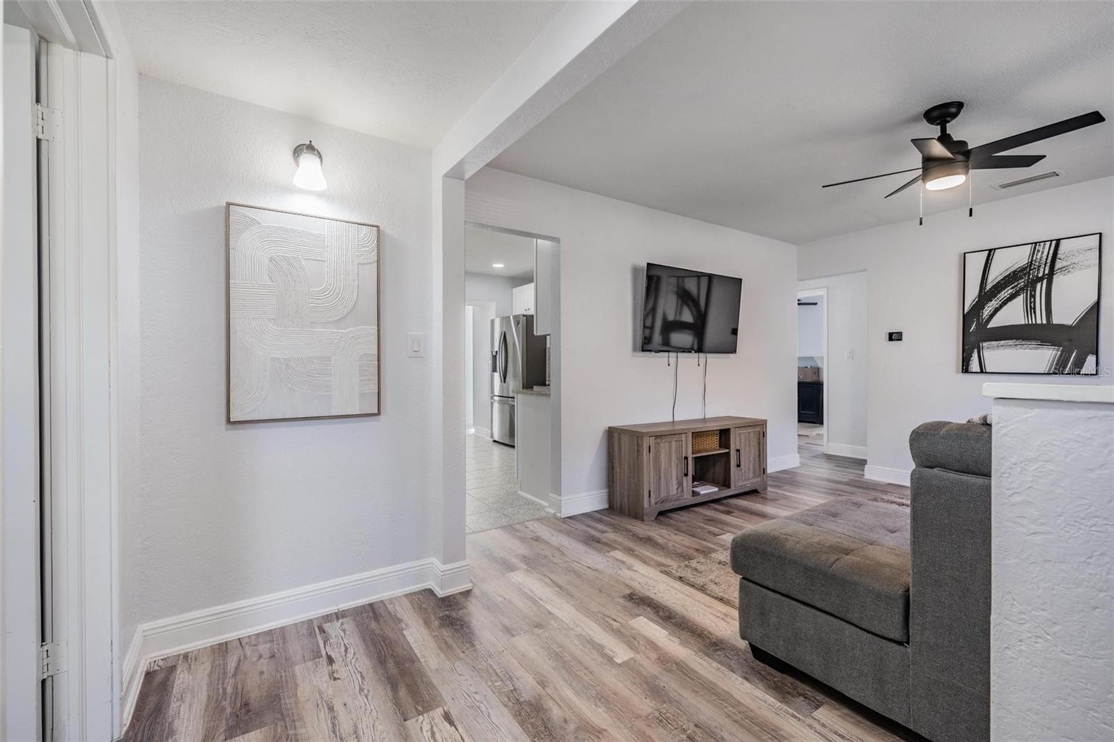 Image 5 of 33 For 7307 Highland Avenue