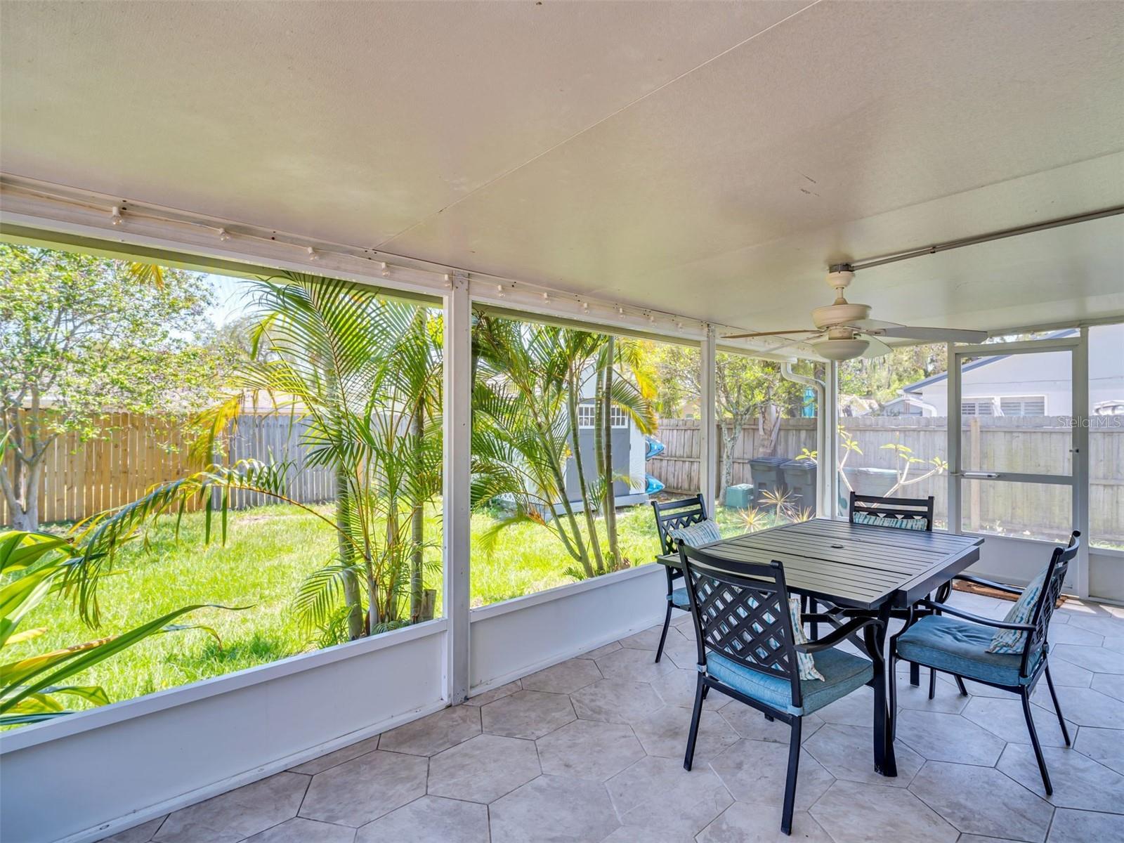 Listing photo id 11 for 1011 Coldstream Court