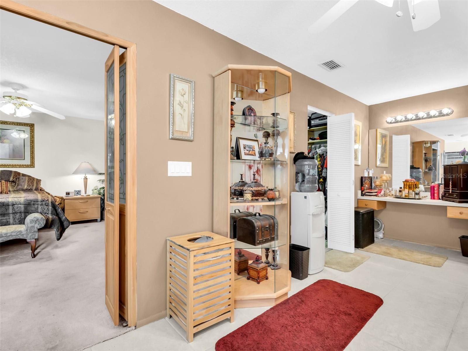 Listing photo id 20 for 3061 Alt 19  