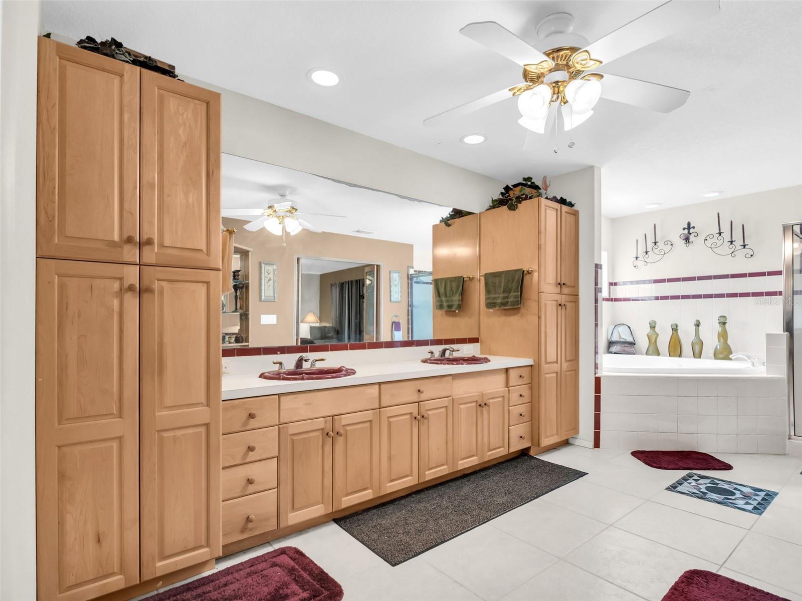 Listing photo id 24 for 3061 Alt 19  