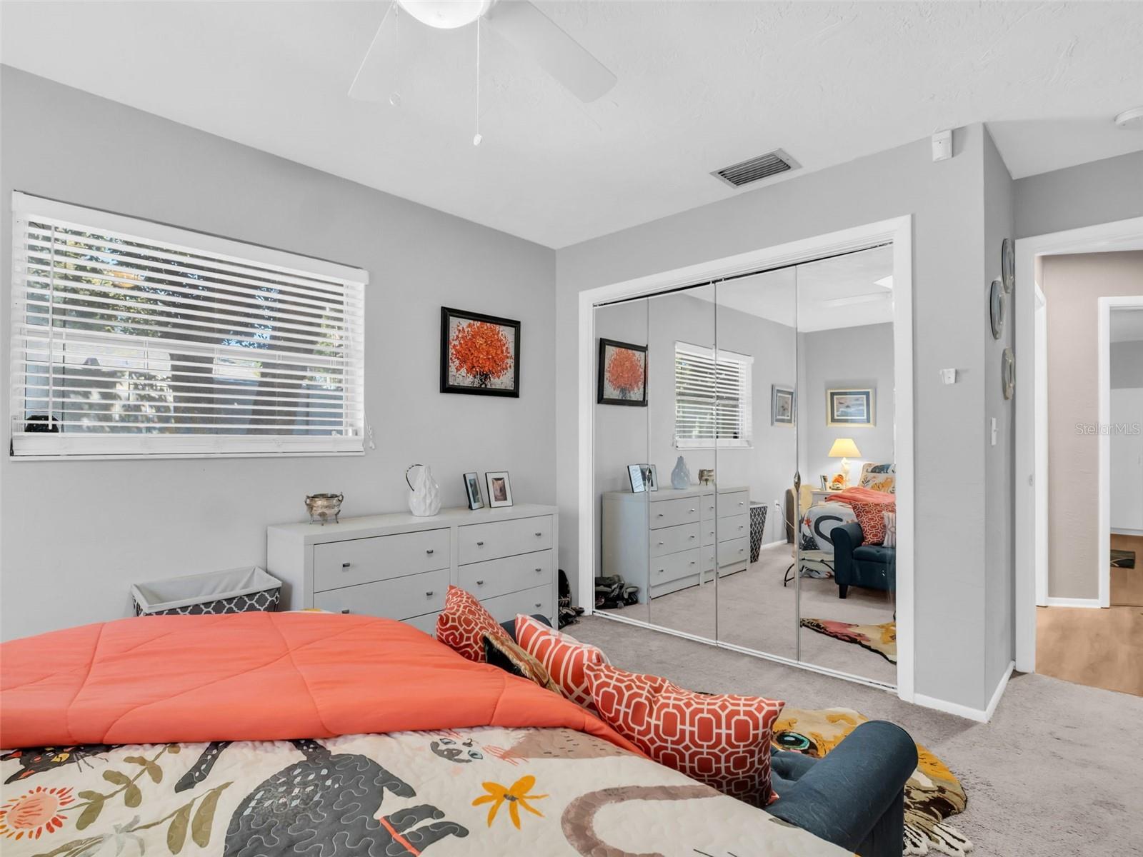 Listing photo id 29 for 3061 Alt 19  