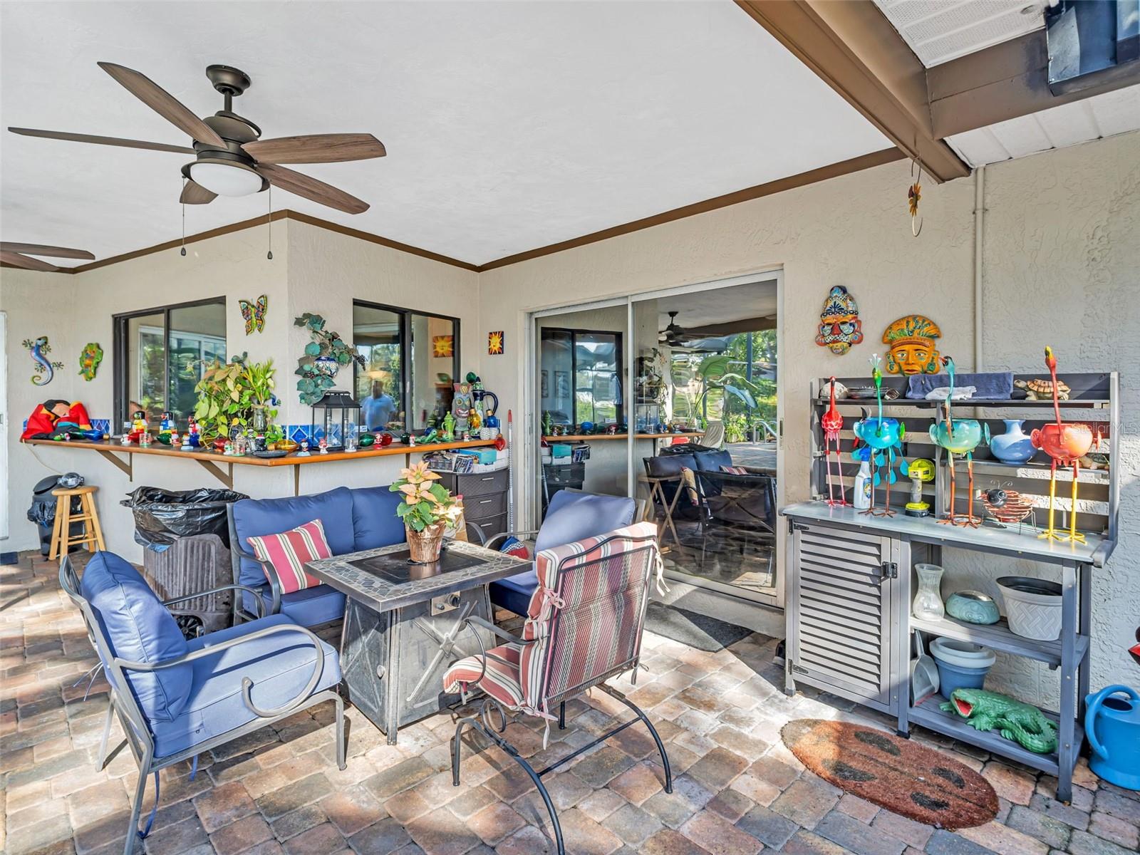 Listing photo id 44 for 3061 Alt 19  