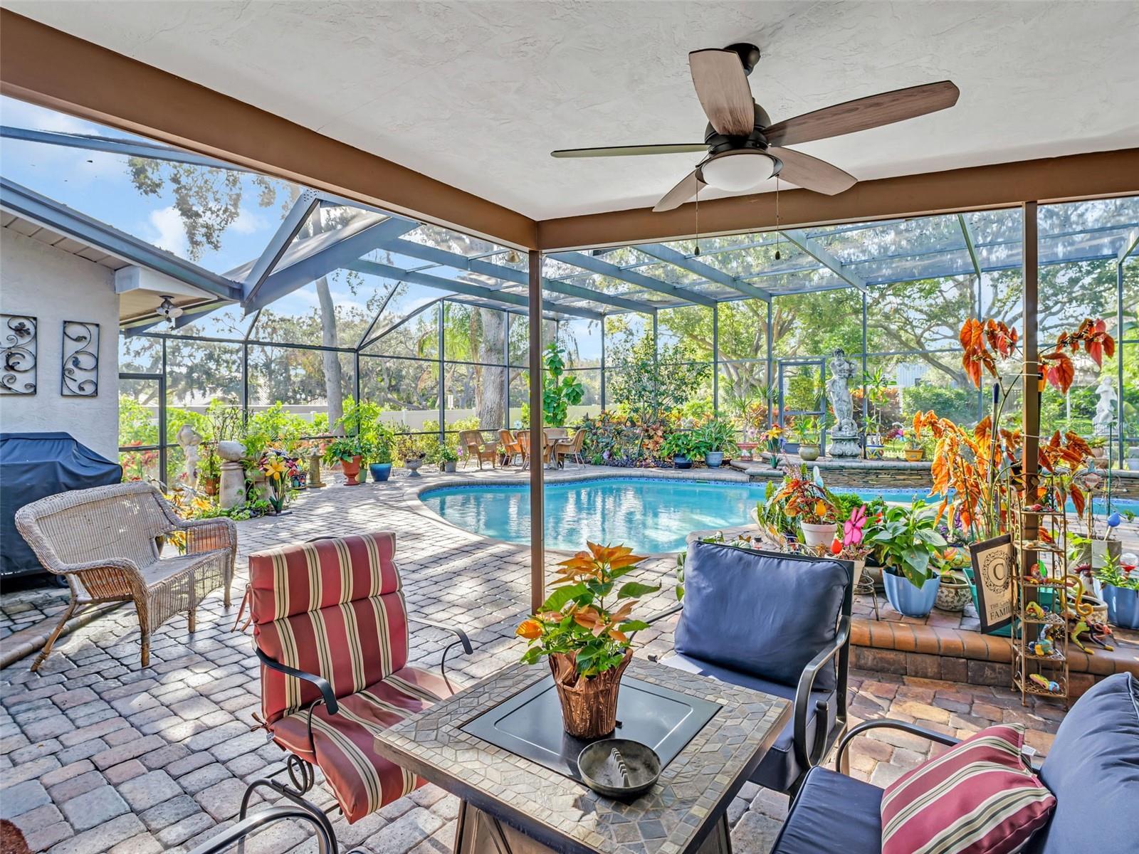 Listing photo id 45 for 3061 Alt 19  