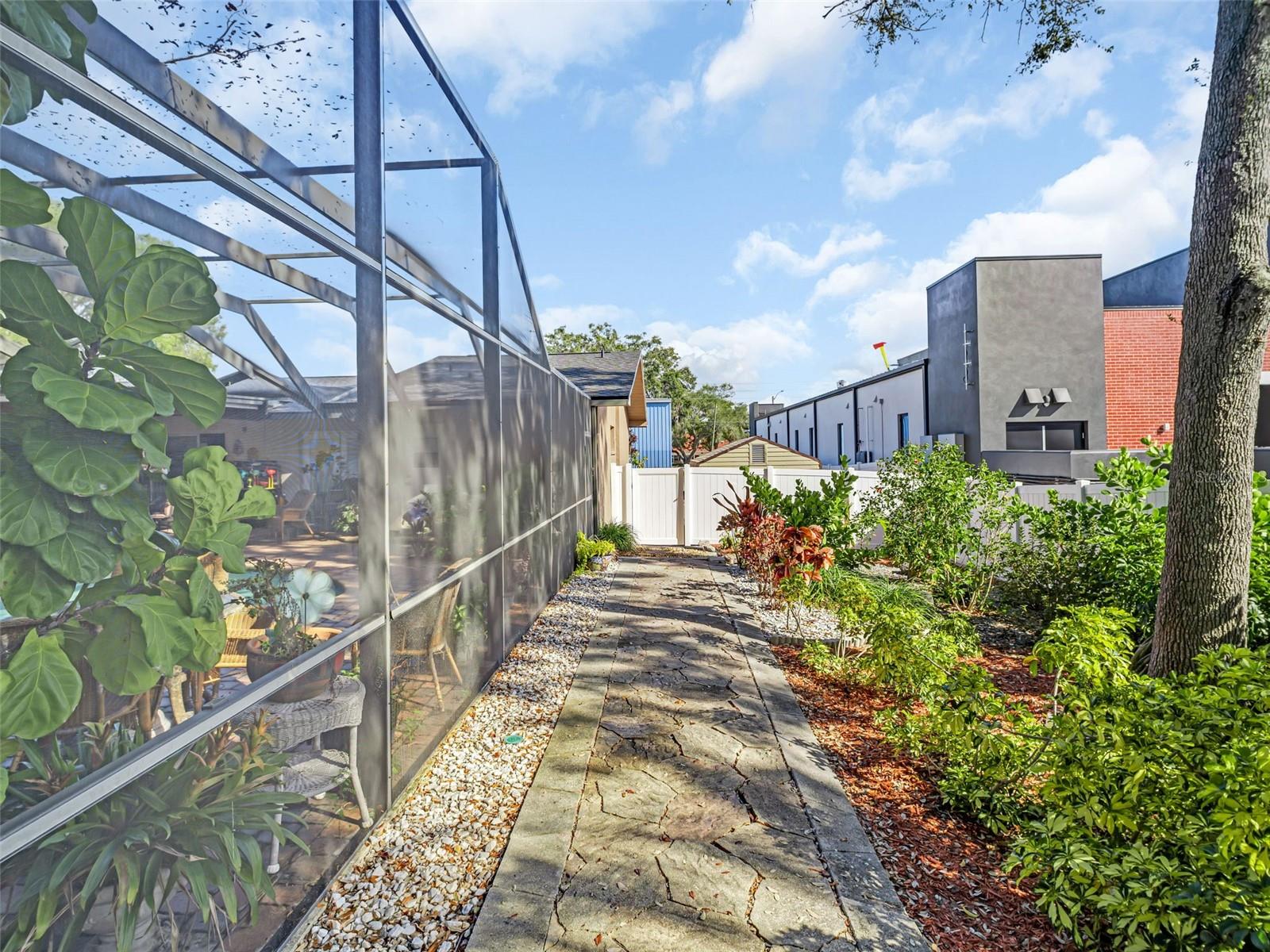 Listing photo id 50 for 3061 Alt 19  