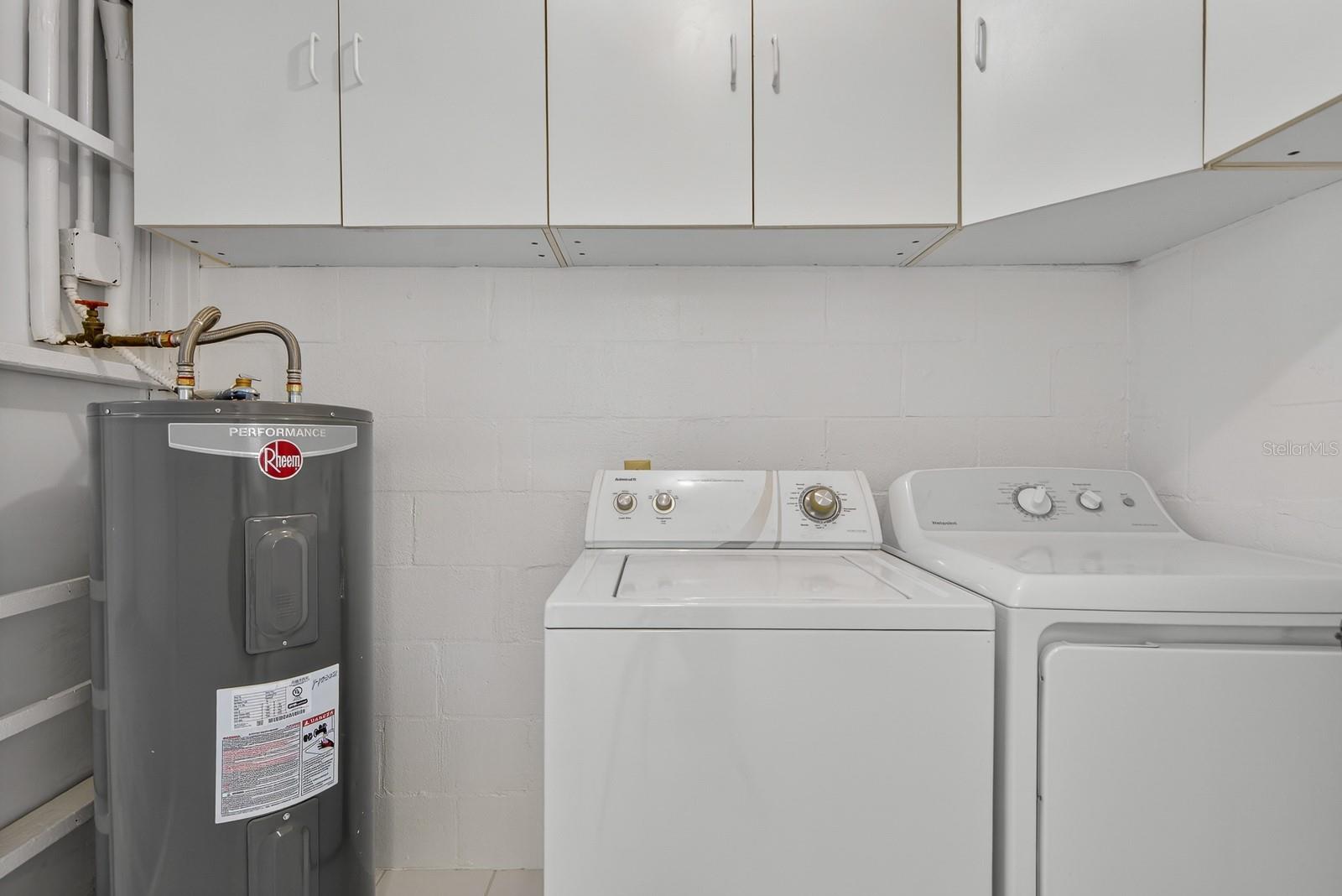 Listing photo id 33 for 13816 Pathfinder Drive