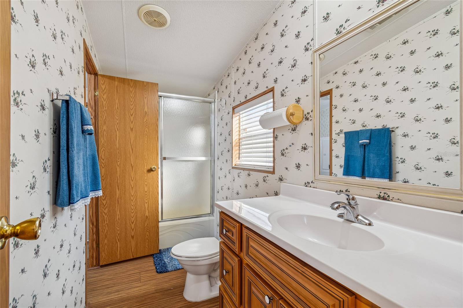 Image 12 of 27 For 10654 Holgate Street