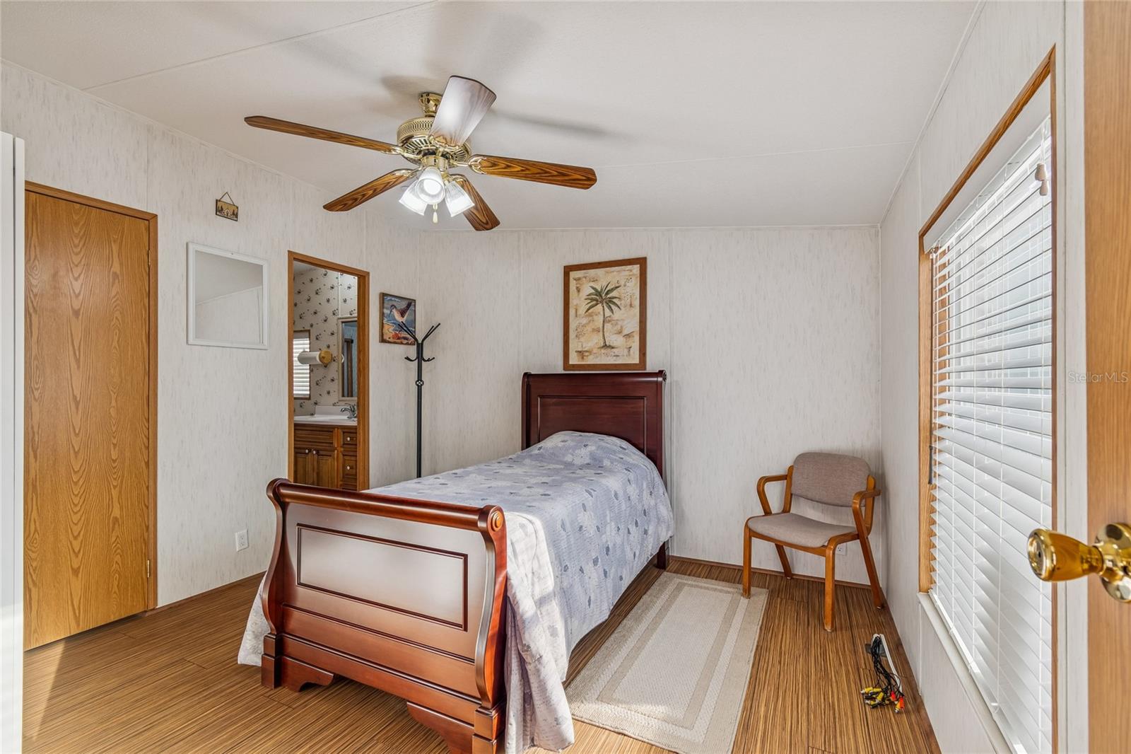 Image 13 of 27 For 10654 Holgate Street