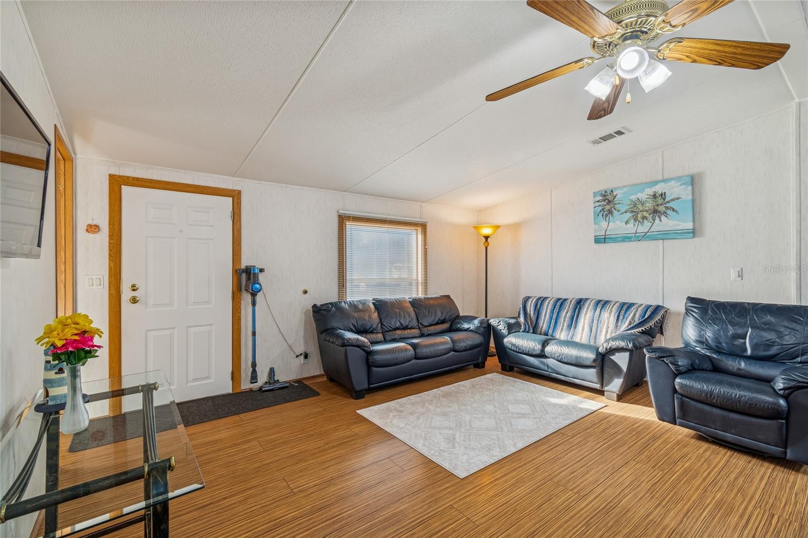 Image 17 of 27 For 10654 Holgate Street