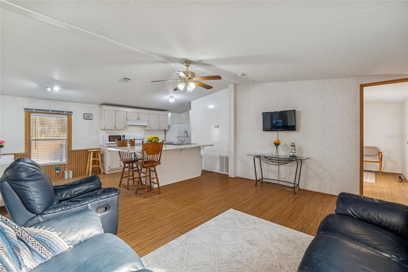 Image 18 of 27 For 10654 Holgate Street