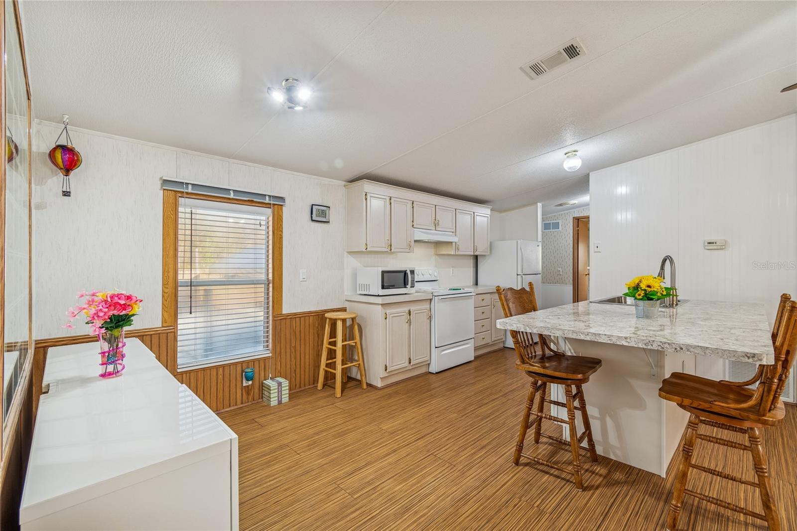 Image 19 of 27 For 10654 Holgate Street