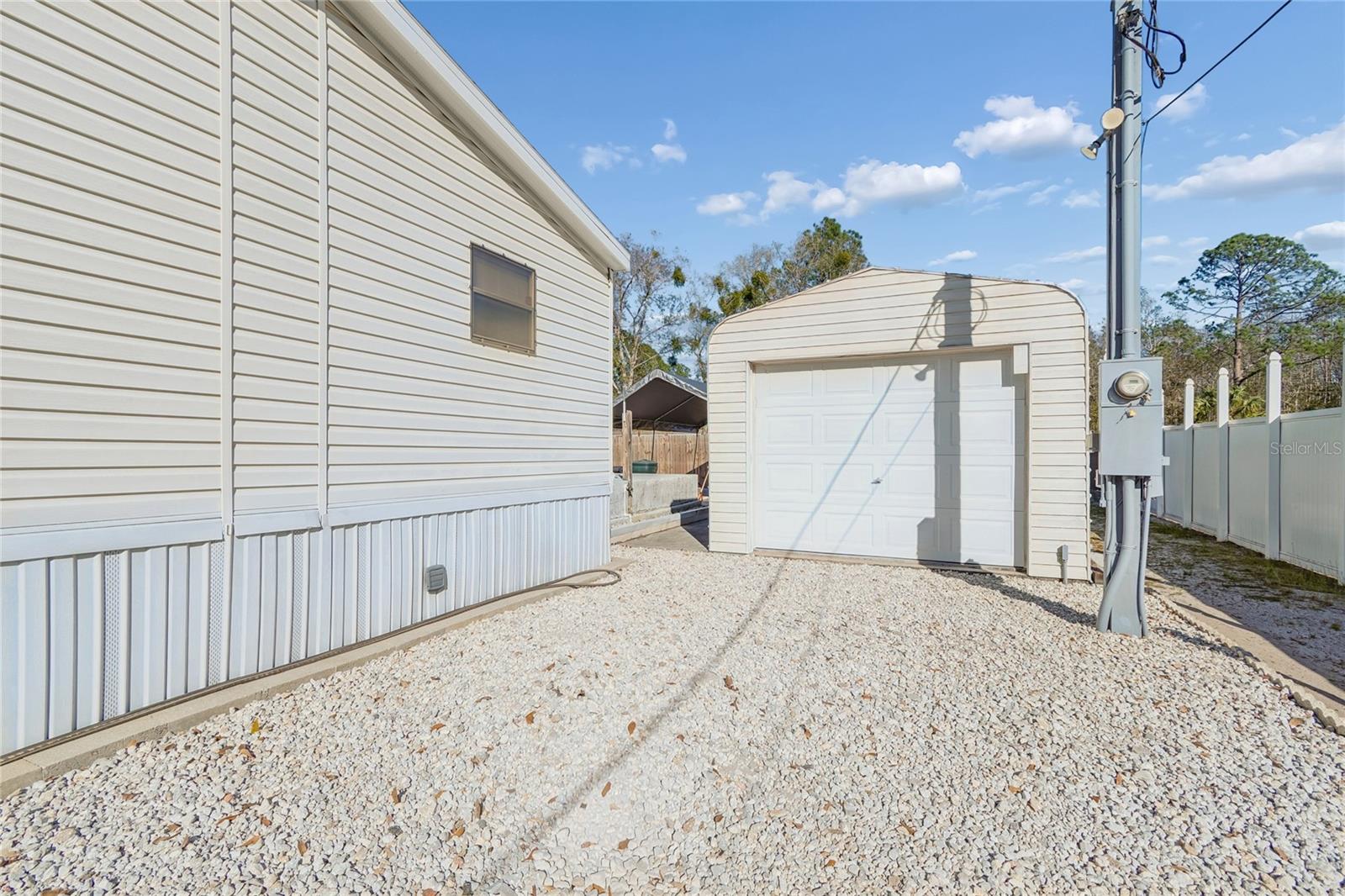 Image 21 of 27 For 10654 Holgate Street