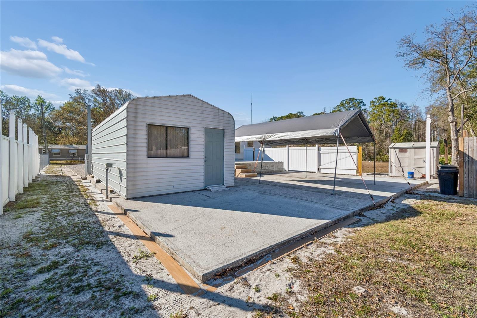 Image 5 of 27 For 10654 Holgate Street