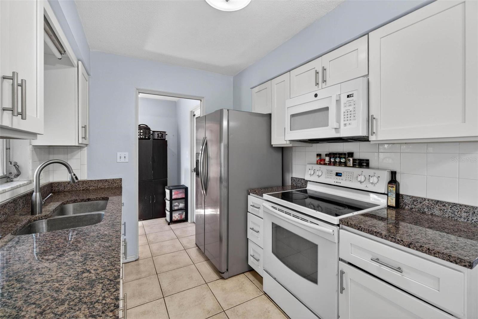 Image 8 of 18 For 11360 87th Avenue