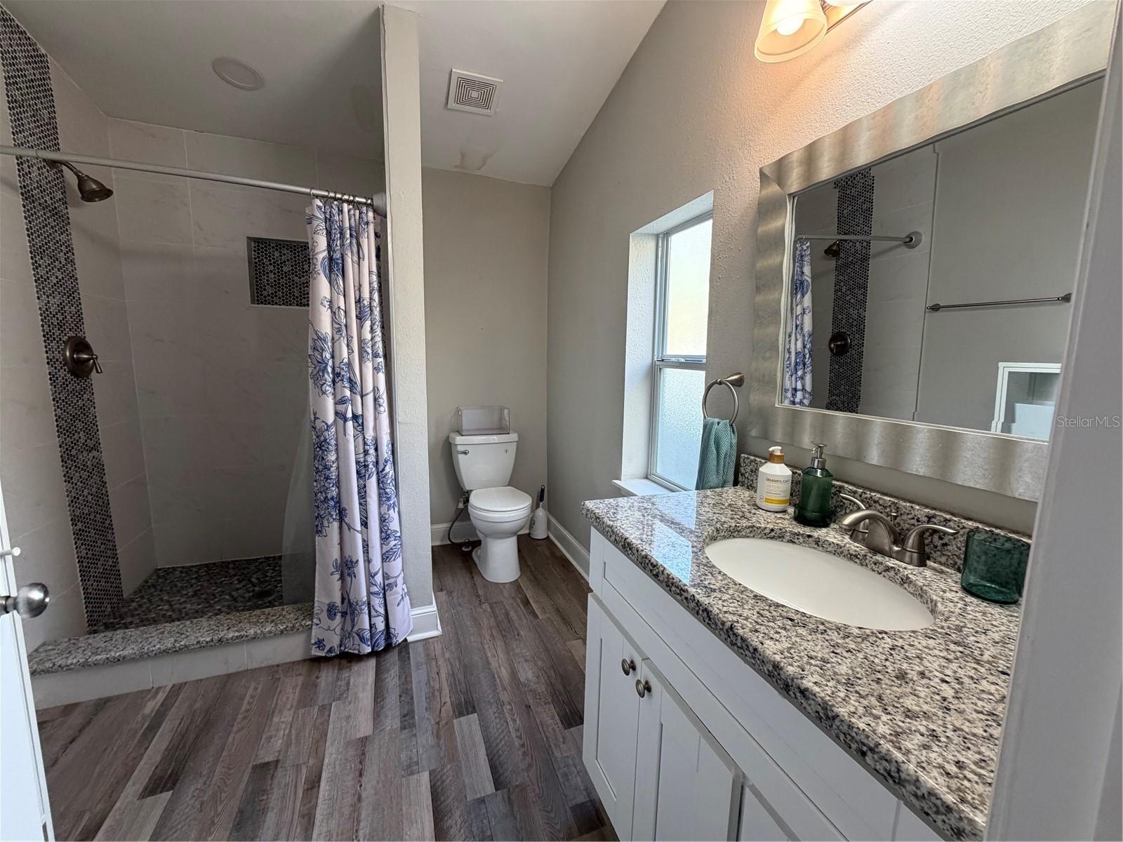 Image 8 of 12 For 2341 Walnut Street