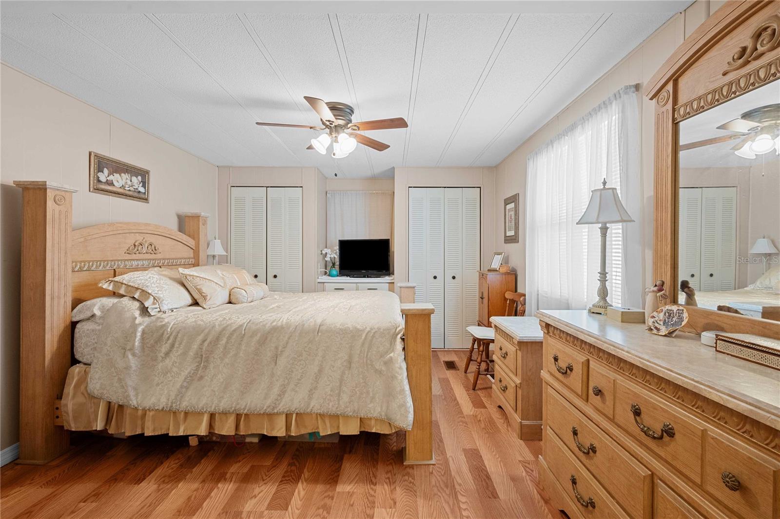 Image 11 of 56 For 37100 8th Avenue