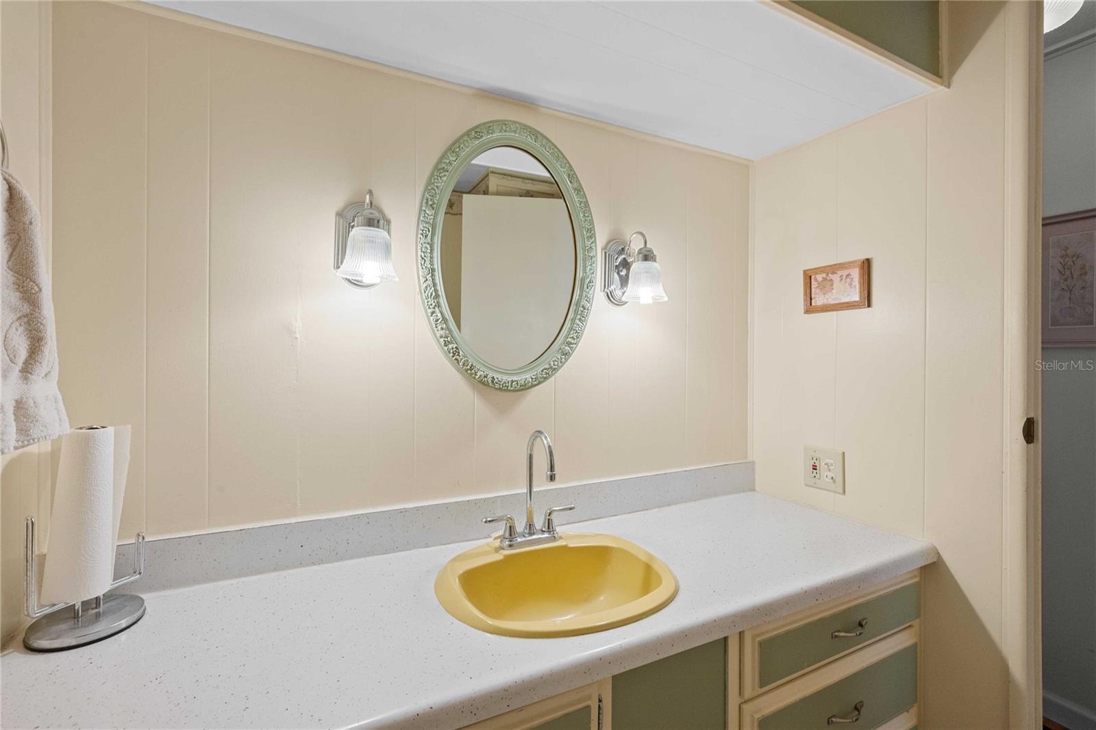 Image 18 of 56 For 37100 8th Avenue