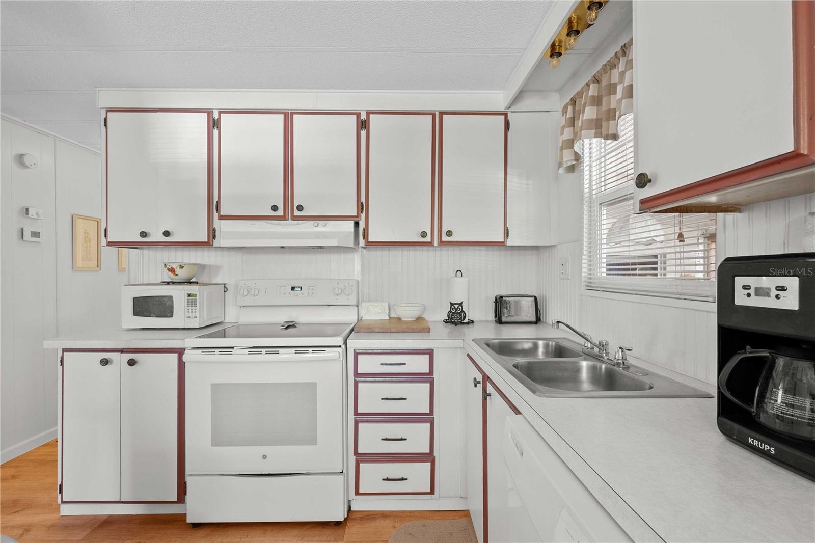 Image 8 of 56 For 37100 8th Avenue