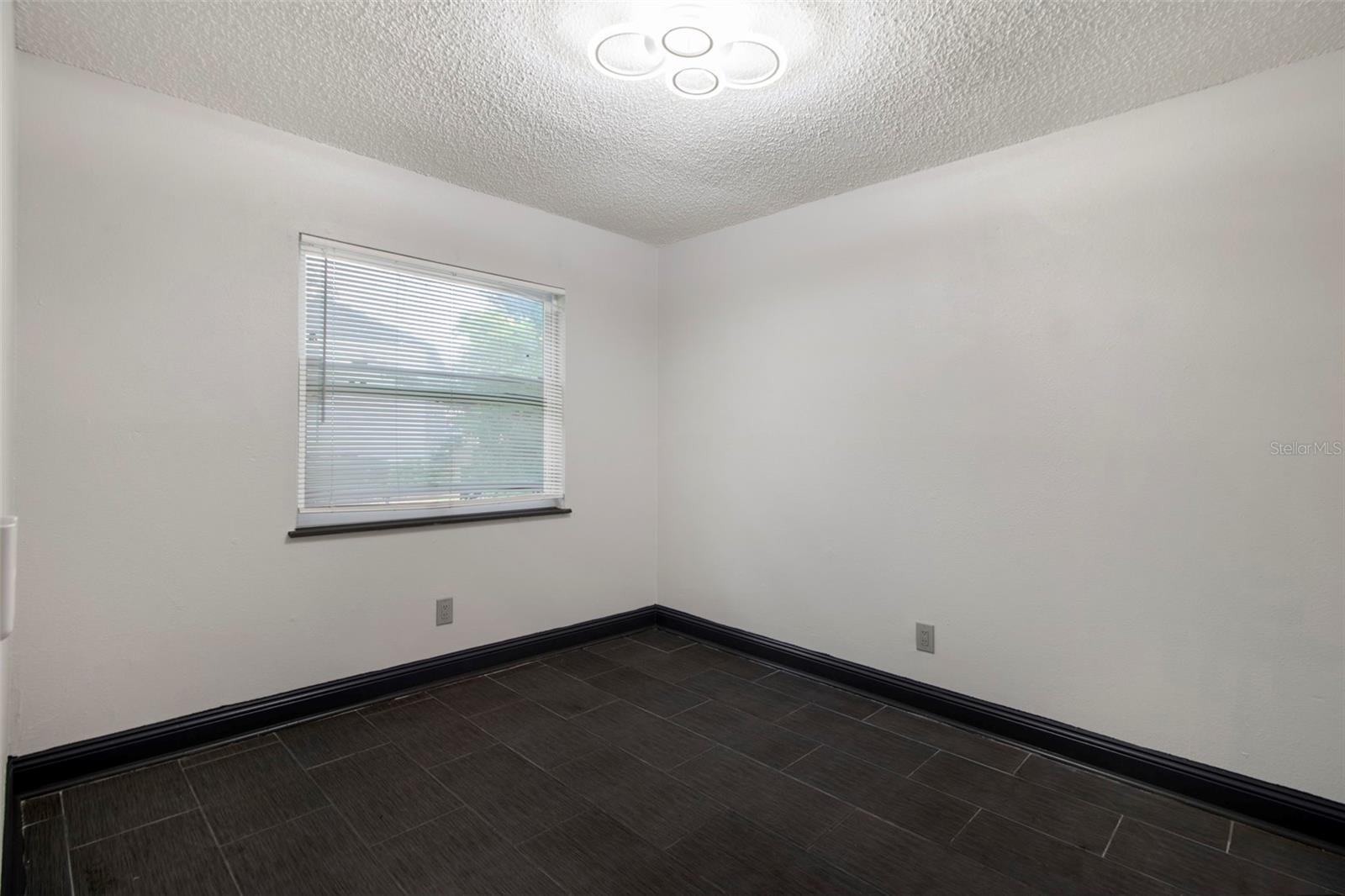 Image 15 of 25 For 7917 Lakeshore Drive