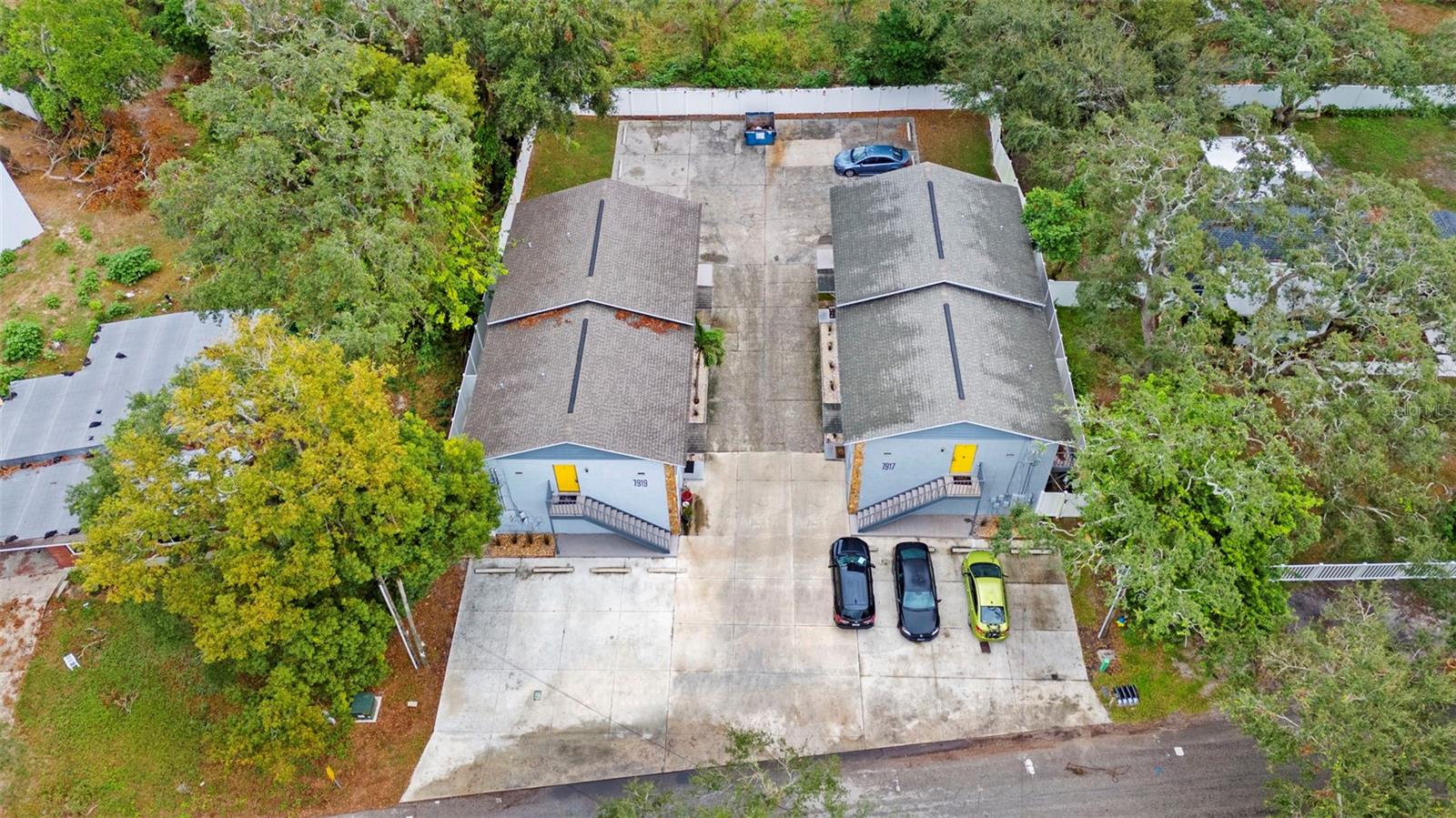 Image 4 of 25 For 7917 Lakeshore Drive