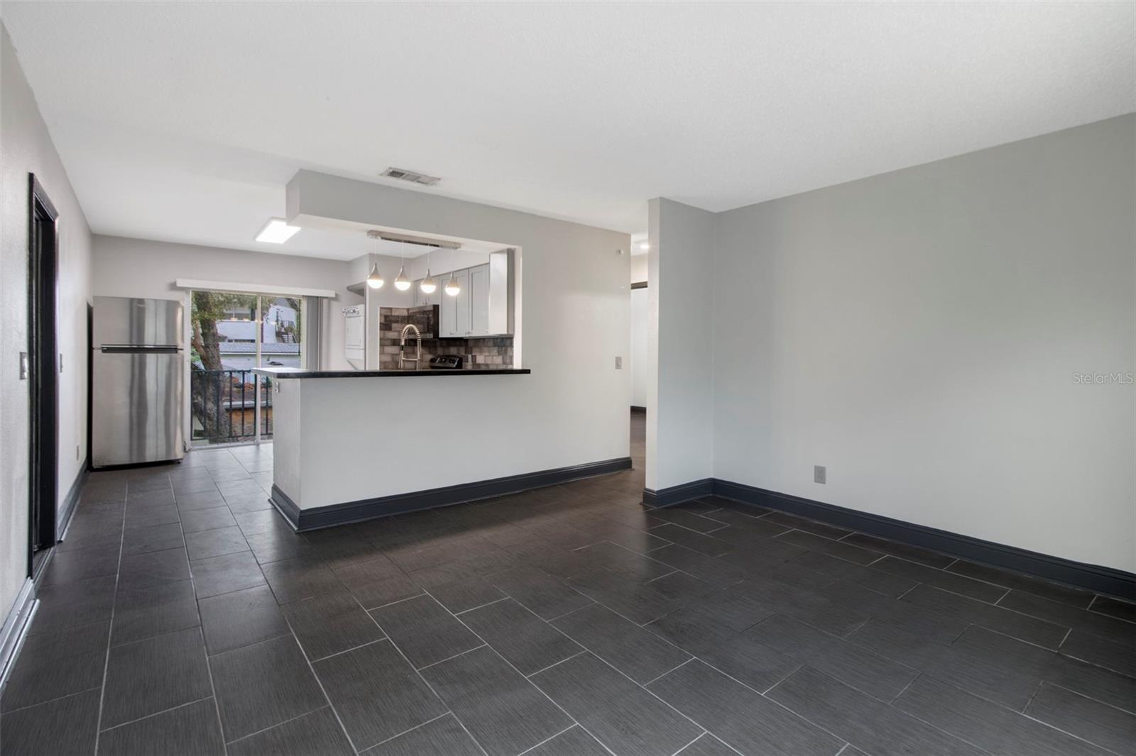 Image 7 of 25 For 7917 Lakeshore Drive