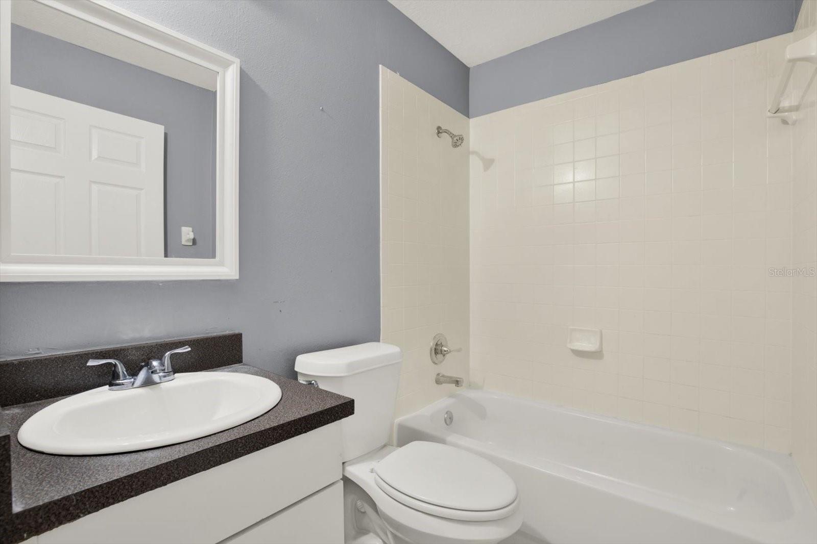 Listing photo id 7 for 3607 54th Street