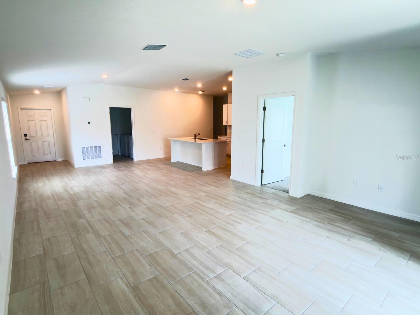 Image 6 of 36 For 2318 Allium Roseum Lane